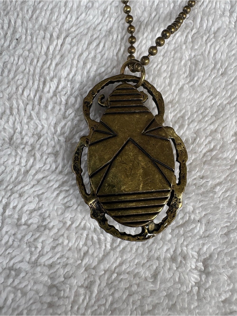 Vintage Egyptian Revival Scarab
Beetle Pendant Necklace - Antique Emerald Green - Picture 4 of 6